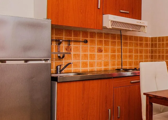 With Parking Space - 24740 Apartman *