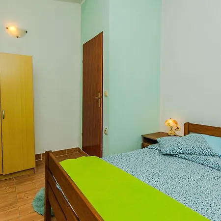 Апартаменты With Parking Space - 24740 *